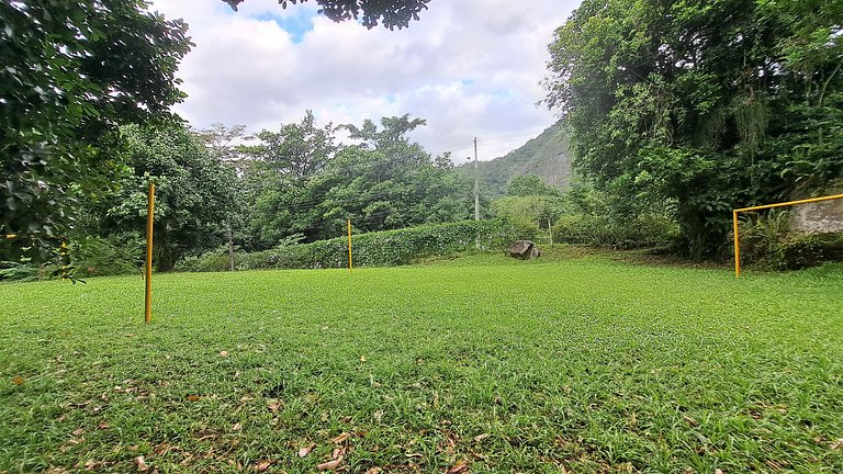 Paradisíaco, piscina e churrasqueira em Guapimirim