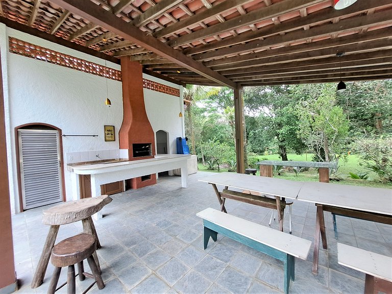 Paradisíaco, piscina e churrasqueira em Guapimirim