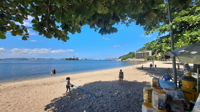 Beautiful apartment with SPACE in the best Ilha do Governado