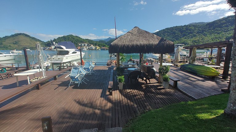 Lindo 3 Qts com Deck churrasqueira Piscina Angra