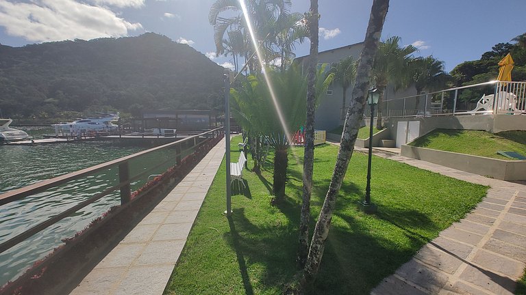 Lindo 3 Qts com Deck churrasqueira Piscina Angra