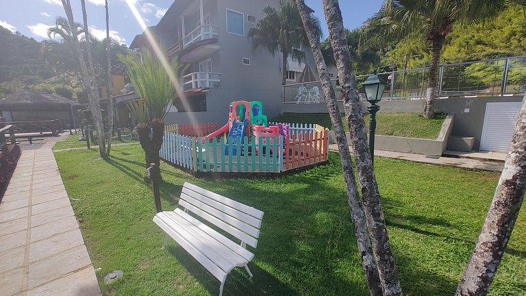 Lindo 3 Qts com Deck churrasqueira Piscina Angra