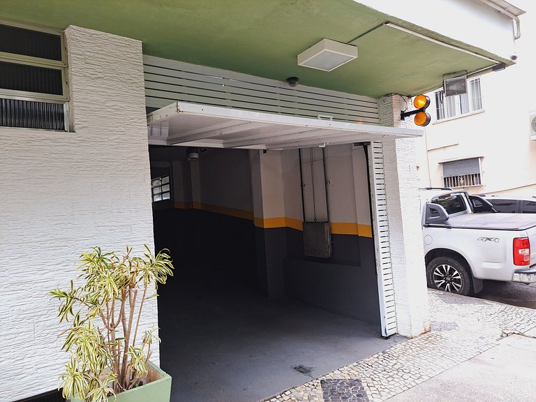 Apto Completo com VAGA entre Botafogo e Copacabana