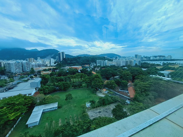 Apto Completo com VAGA entre Botafogo e Copacabana