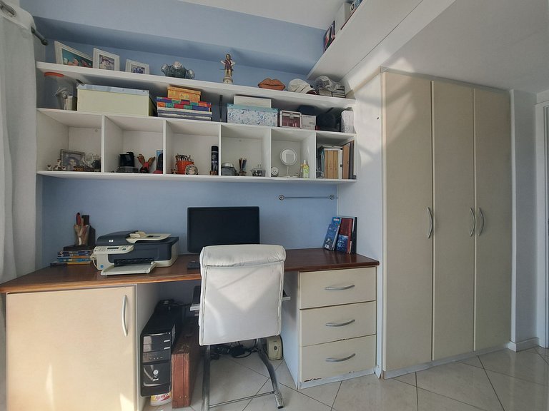 Quarto2 suíte com Vista Pedra de Itauna Barra RJ - home with