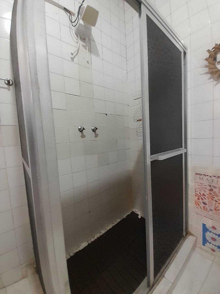 Quarto privativo Praia entre Arpoador e Copacabana Rock in R