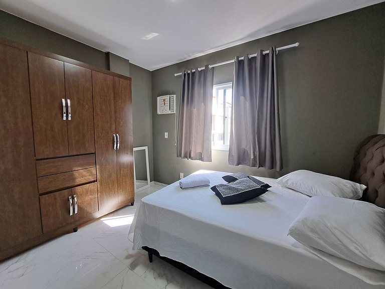 Beautiful 2 bedrooms with air conditioning and garage Praia