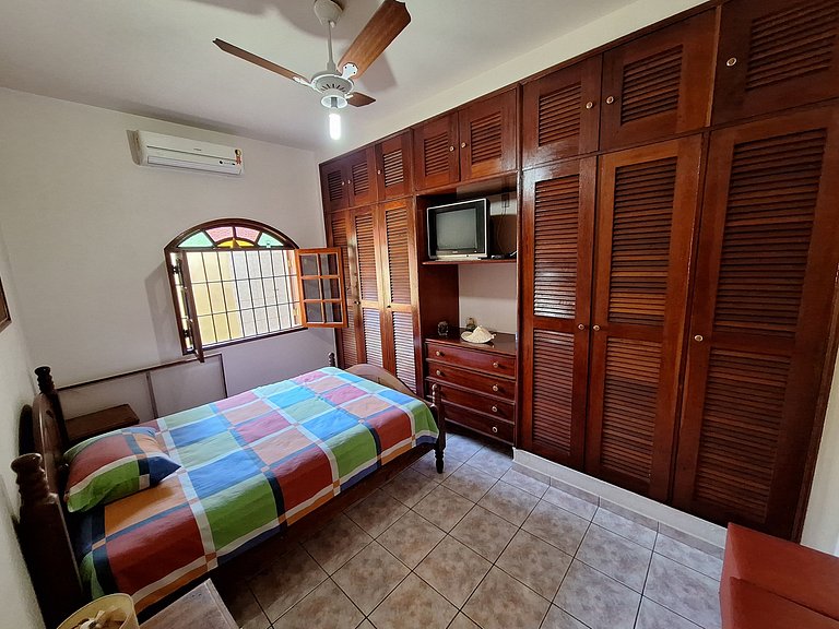 Casa Mega confortável a pé da Praia Pereque Angra