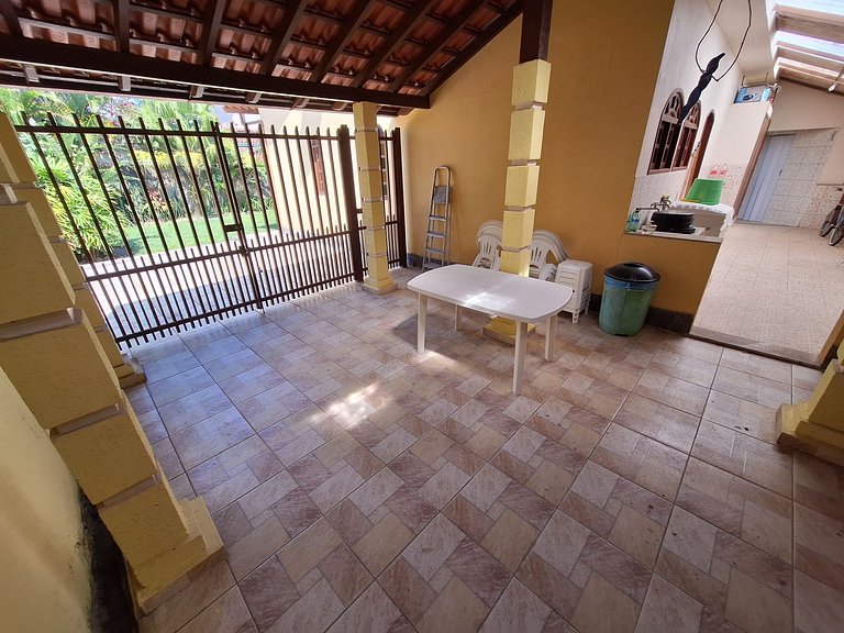 Casa Mega confortável a pé da Praia Pereque Angra