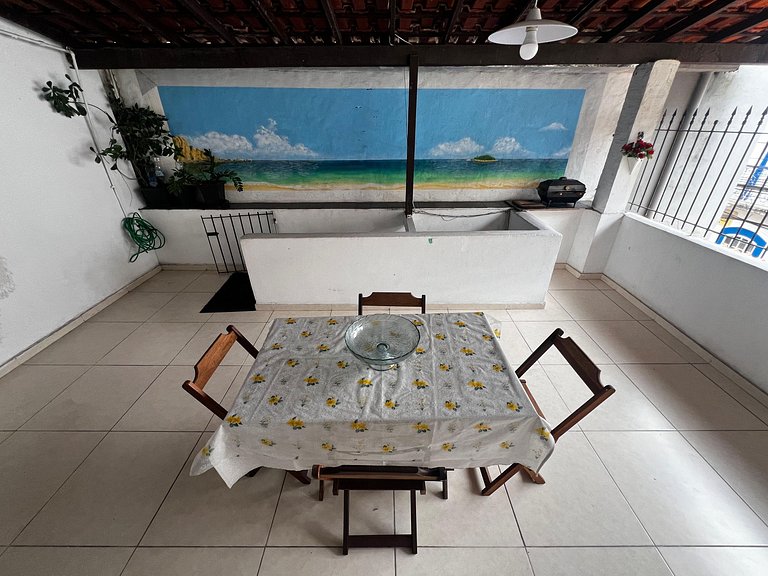 Casa aconchegante 2 qtos Centro de Angra dos Reis