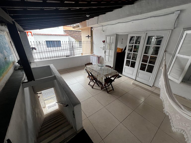 Casa aconchegante 2 qtos Centro de Angra dos Reis