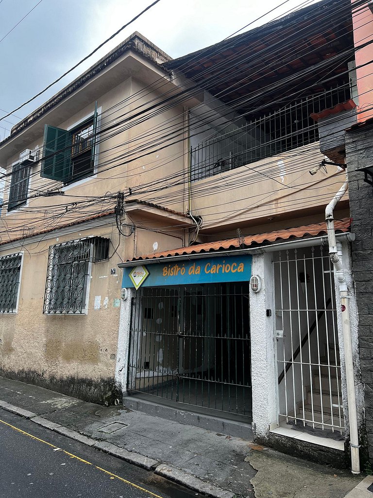 Casa aconchegante 2 qtos Centro de Angra dos Reis
