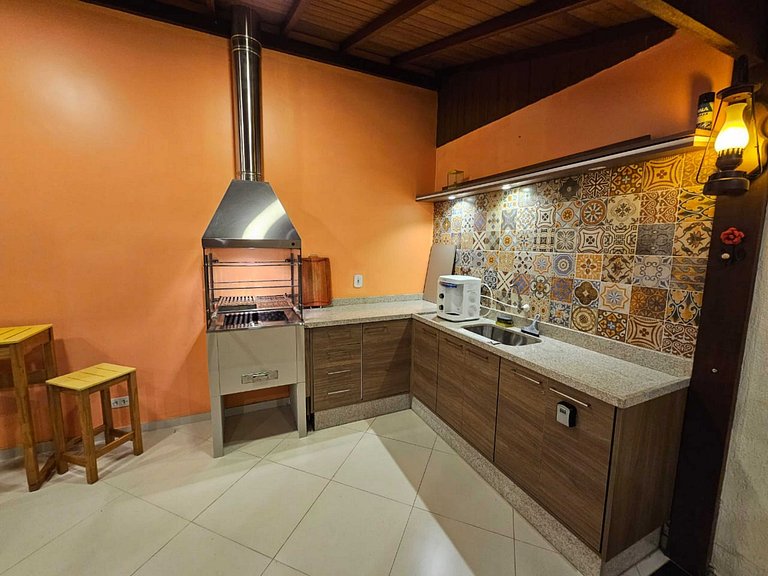 Linda Casa 2 qrts Churrasqueira garagem Resende RJ