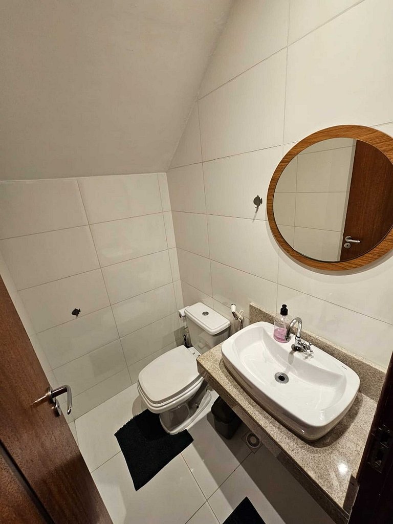 Linda Casa 2 qrts Churrasqueira garagem Resende RJ