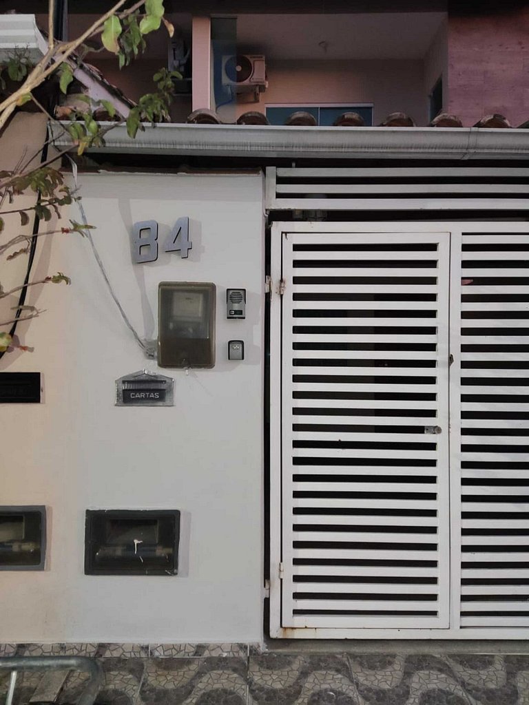 Linda Casa 2 qrts Churrasqueira garagem Resende RJ