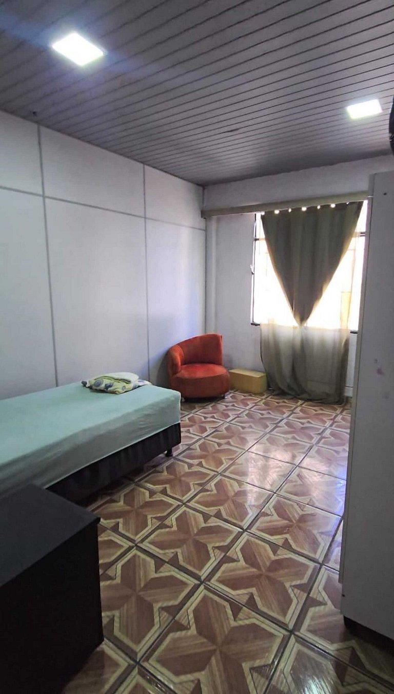 Quarto1 duplo com excelente custo-benefício em BH 1