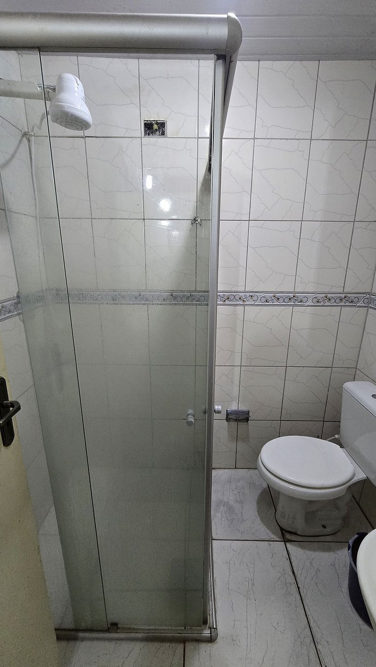Quarto1 duplo com excelente custo-benefício em BH 1