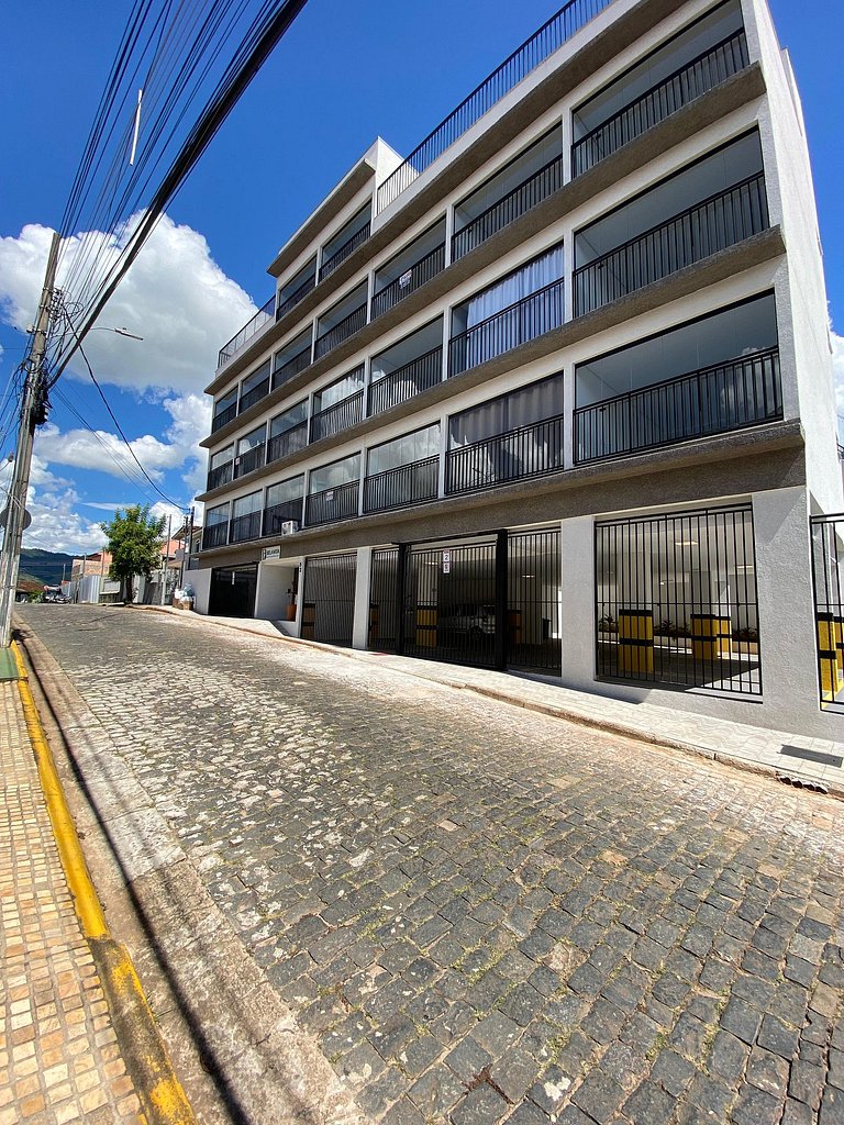 Estúdio novíssimo Garagem Ar Cond São Lourenço/MG