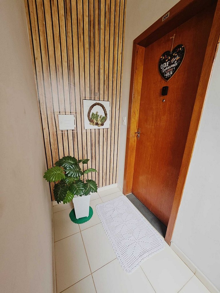 Lindo Apt no Centro de Capitólio - MG C/ Garagem