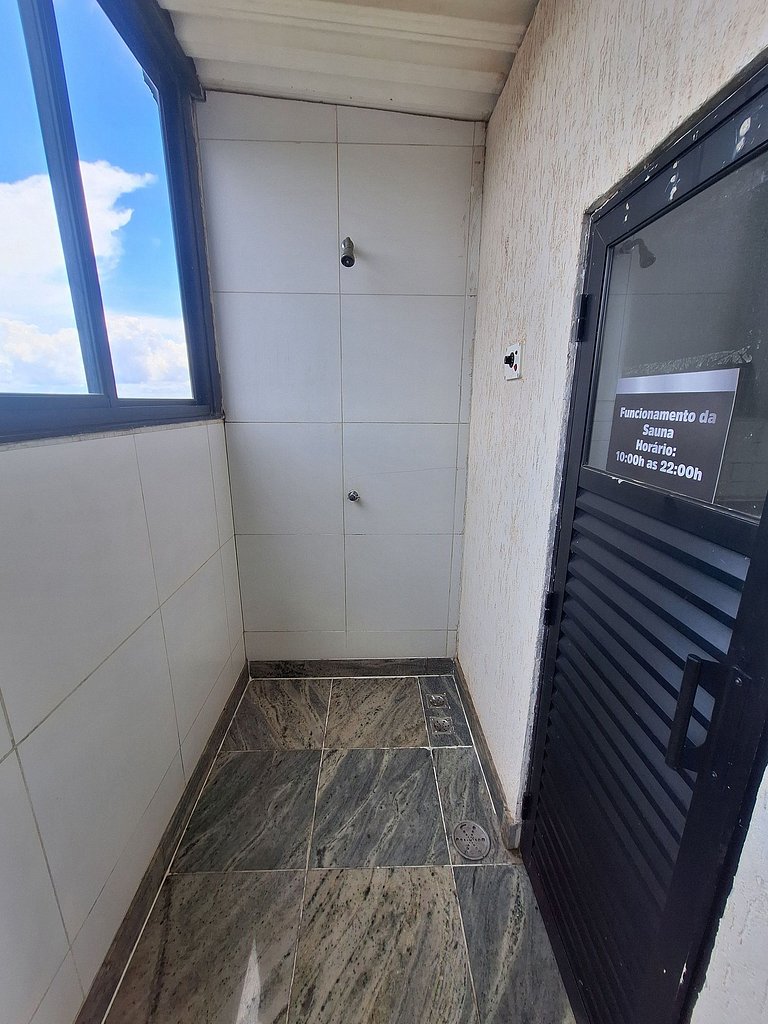 Flat piscina sauna garagem em Estoril BH