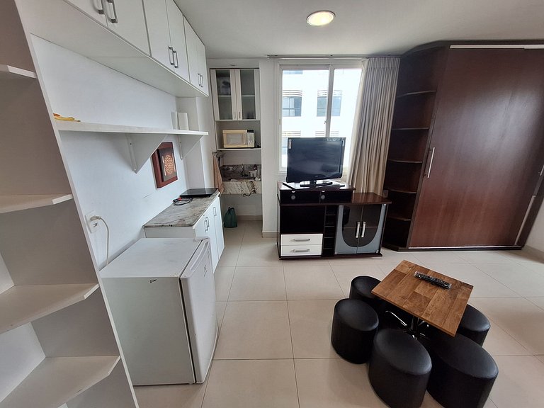 Flat piscina sauna garagem em Estoril BH
