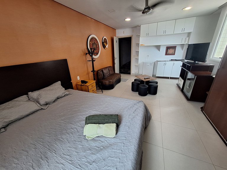 Flat piscina sauna garagem em Estoril BH