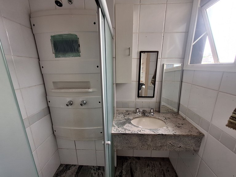 Flat piscina sauna garagem em Estoril BH