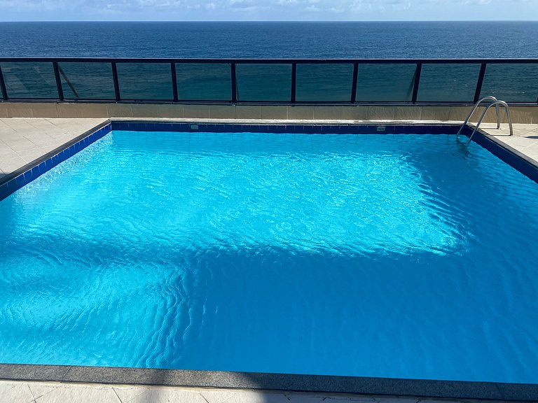 Flat vista Mar Barra Av Oceânica Salvador BA