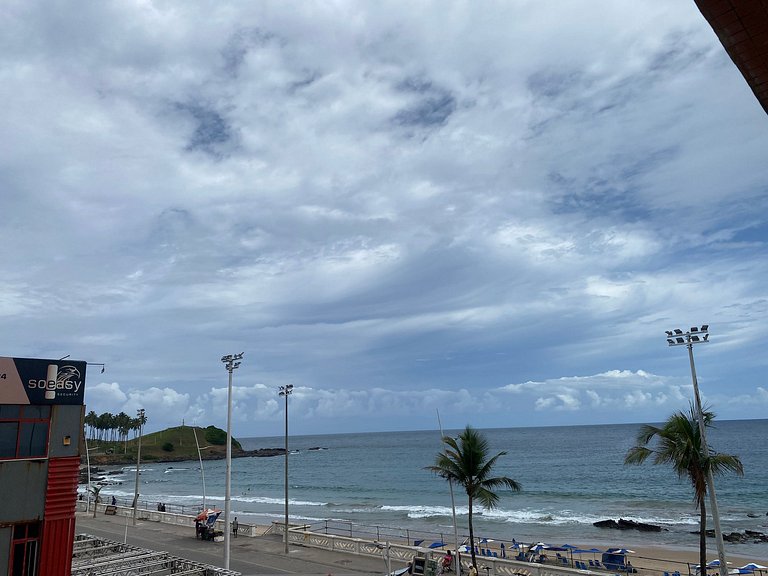 Flat vista Mar Barra Av Oceânica Salvador BA
