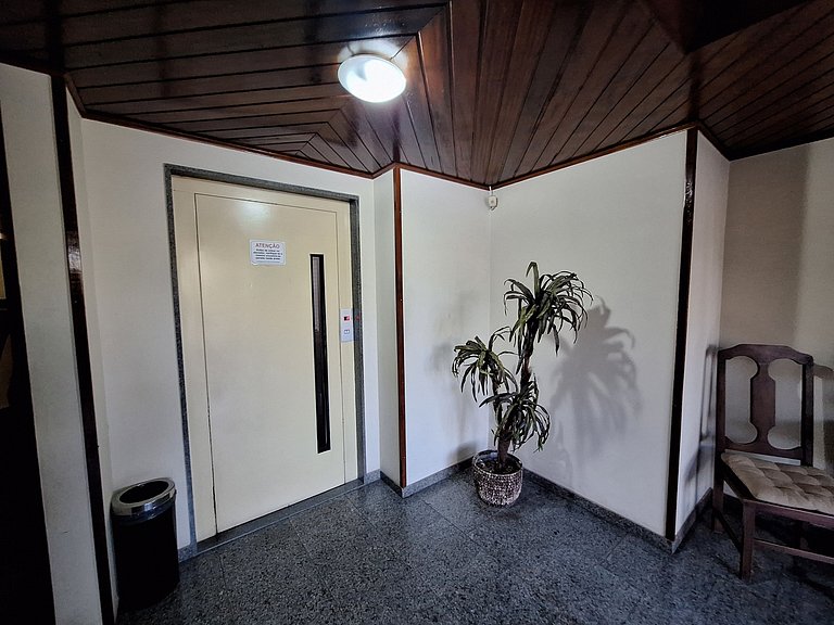 Quarto em Apto 10 min praia do Recreio RJ