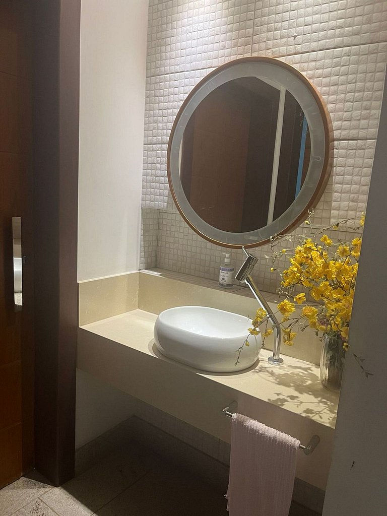 Quarto privativo, casa em condomínio c/ garagem - Itabirito