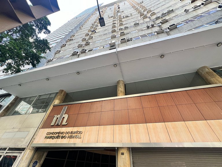 Flat Av Rio Branco Ar Cond Metrô VLT Lapa RJ