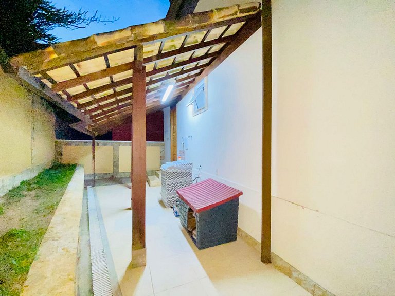 Recanto na Serra Churrasqueira Jacuzzi Piscina Petrópolis RJ
