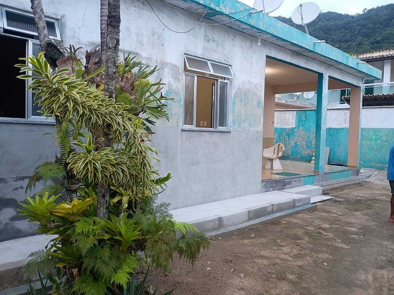 Casa confortável até 6 pessoas Praia Mangaratiba RJ