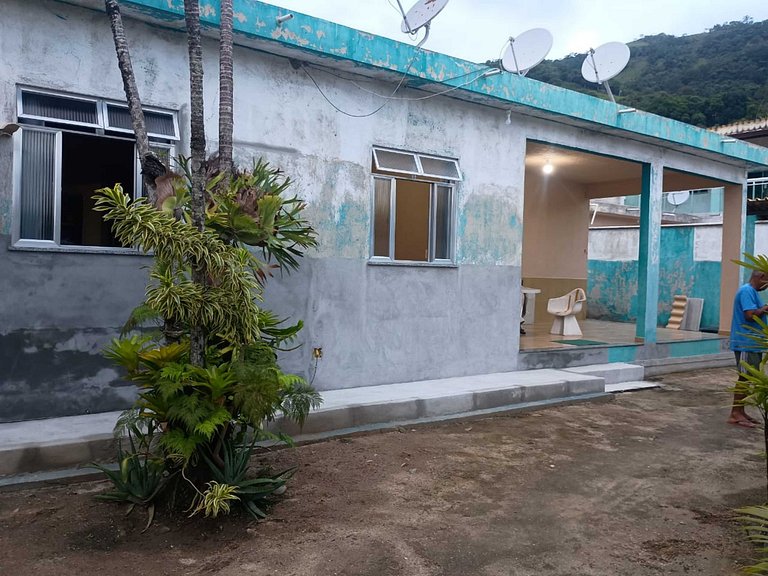 Casa confortável até 6 pessoas Praia Mangaratiba RJ