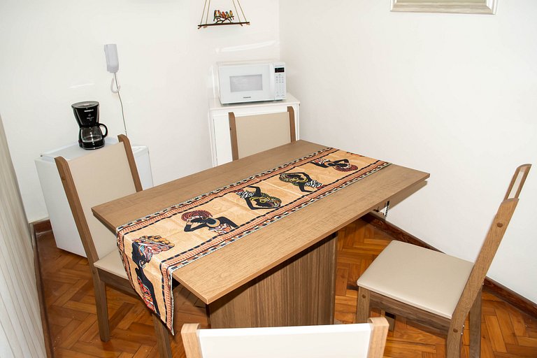 Lindo flat Centro do Rio Cinelândia VLT Metrô Consulado EUA