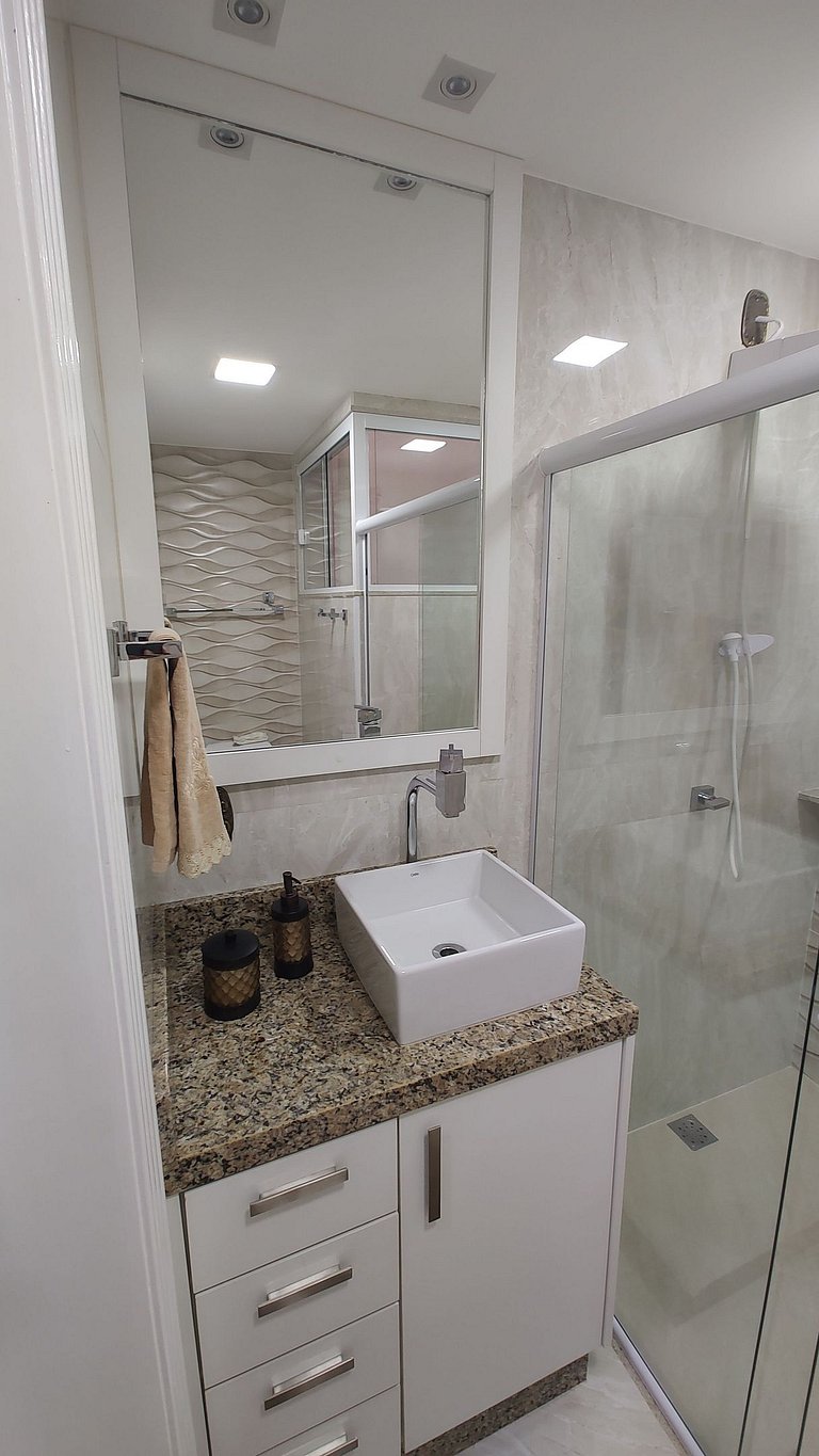 Apto completo 2 quartos garagem Jardim Amália VR RJ