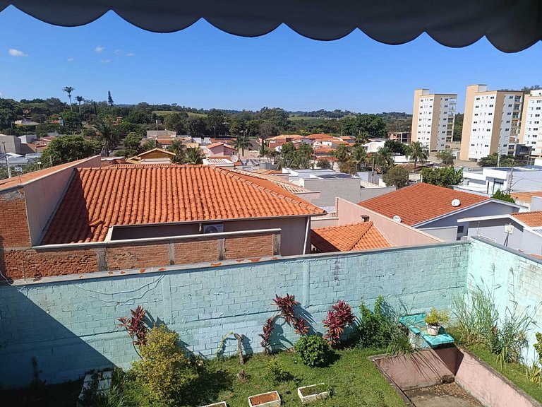 Casa ampla 3 qtos S. João da Boa Vista SP