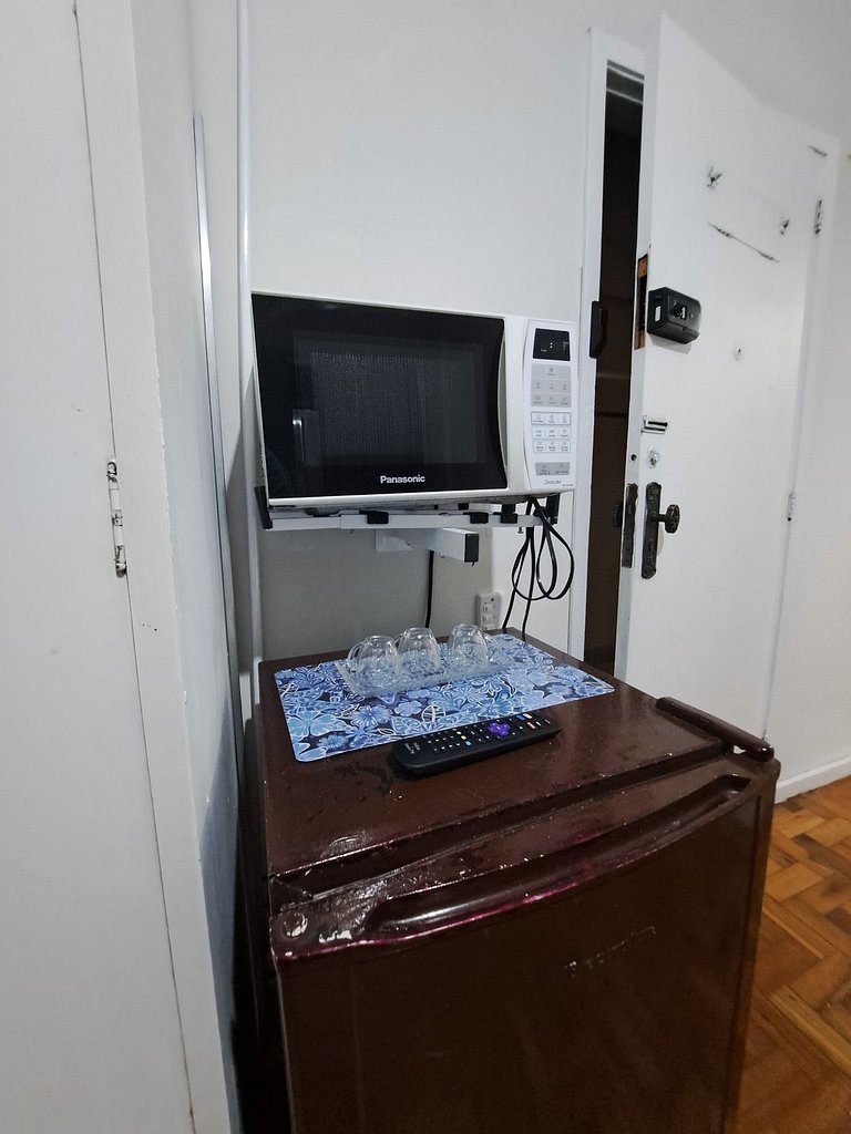 Estúdio ótima localização ar condicionado Copacabana RJ