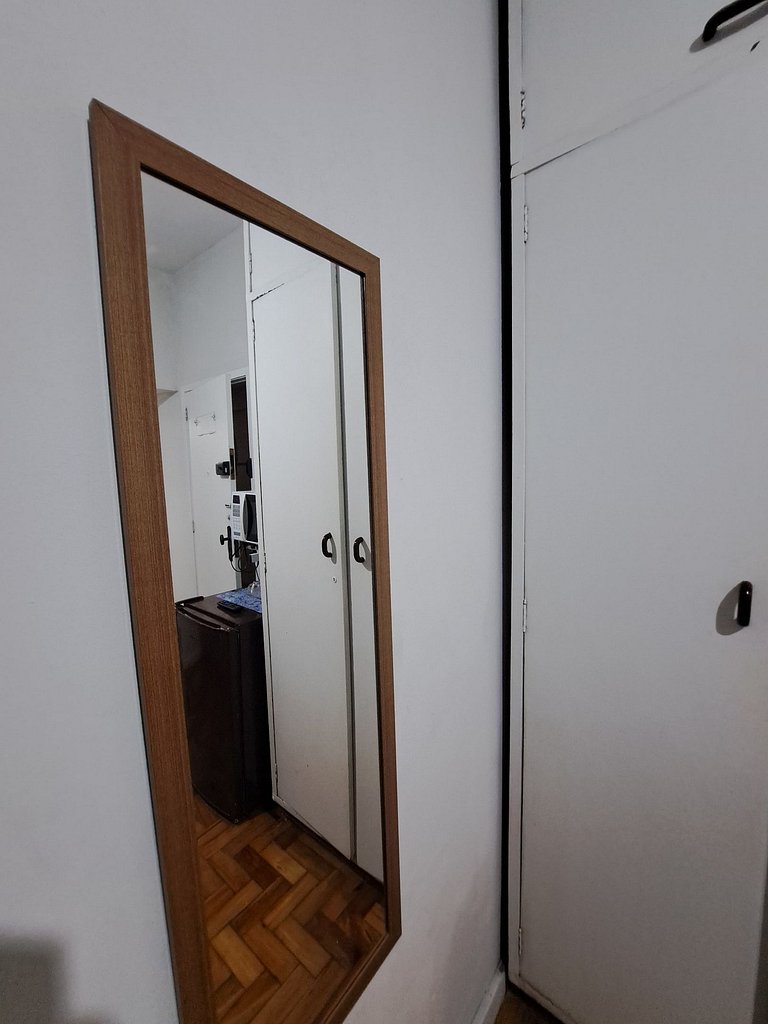 Estúdio ótima localização ar condicionado Copacabana RJ