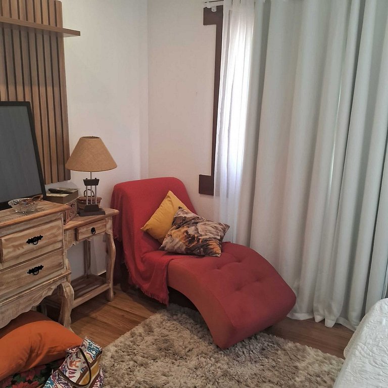 Casa encantadora com piscina e área gourmet - São Pedro da A