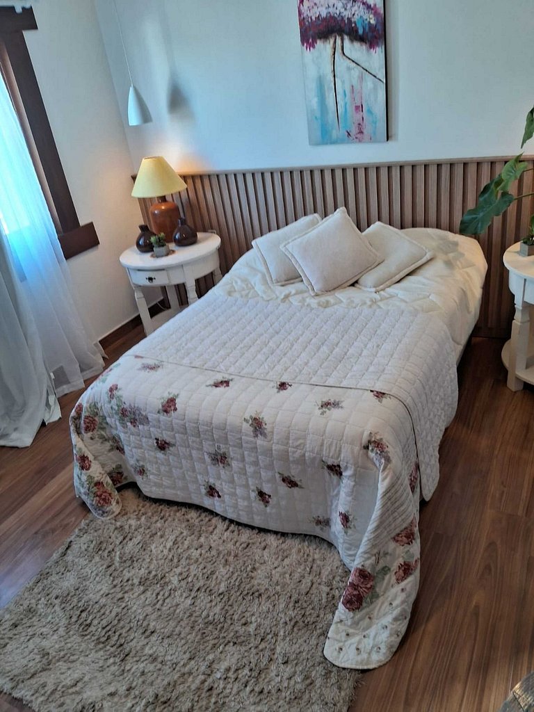Casa encantadora com piscina e área gourmet - São Pedro da A