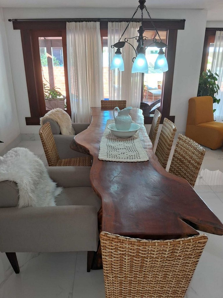 Casa encantadora com piscina e área gourmet - São Pedro da A