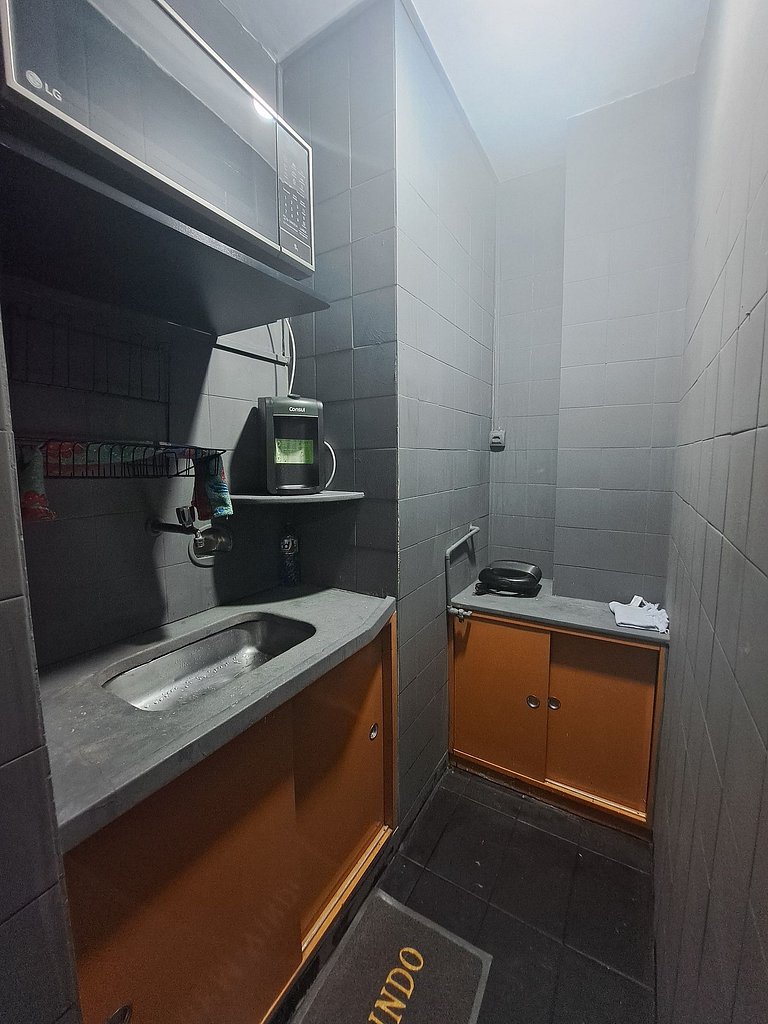 Estúdio confortável ar condicionado Copacabana RJ