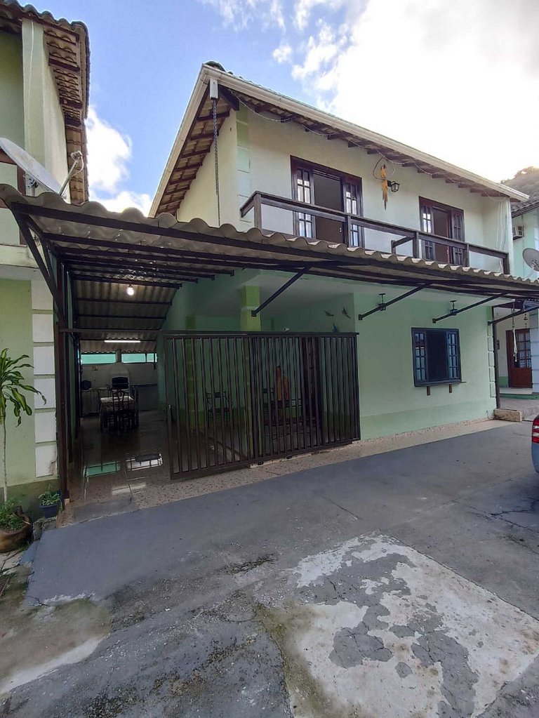 Casa 3 qts garagem churrasqueira Garatucaia RJ