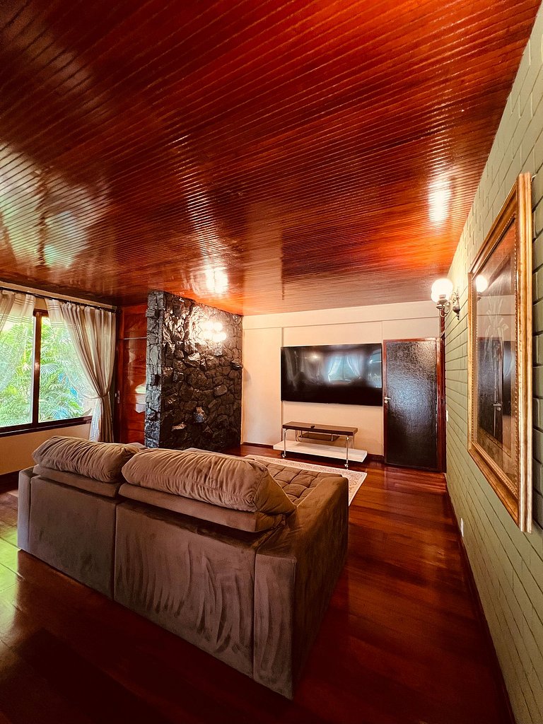 Charme na Serra do RJ Mansão Bardô Petrópolis RJ