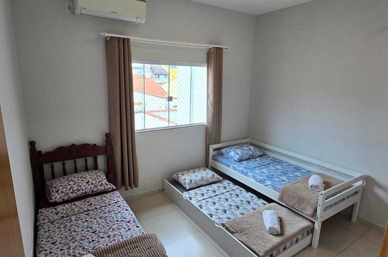 Linda Casa 2 qrts Churrasqueira garagem Resende RJ