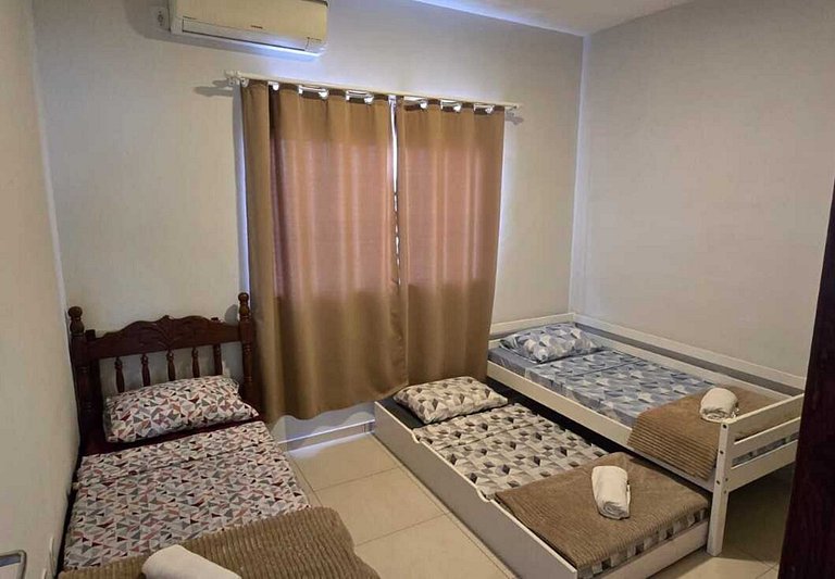 Linda Casa 2 qrts Churrasqueira garagem Resende RJ