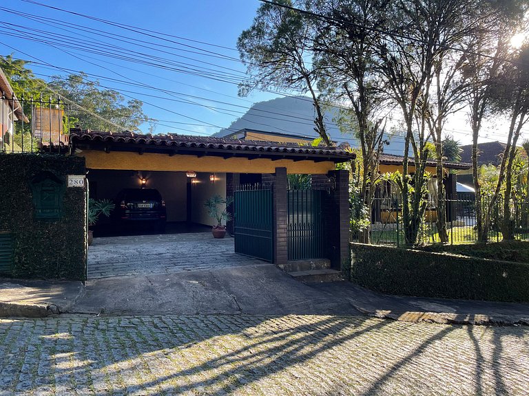 Casa 02 Mansão Bardo 2 qts Piscina Petrópolis RJ