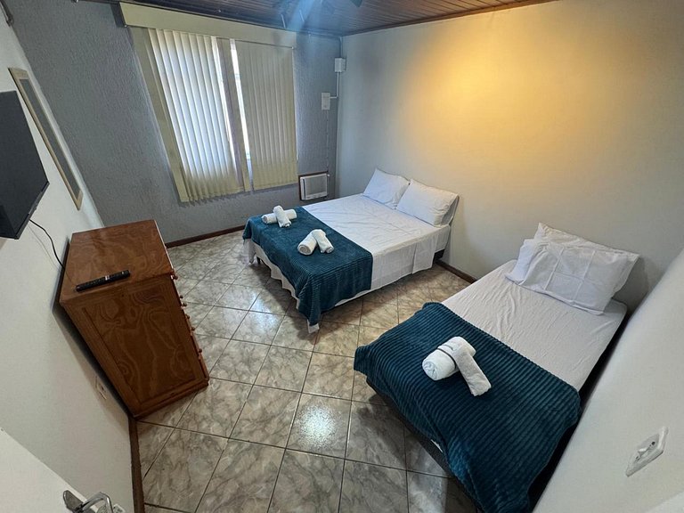Quarto4 a pé da praia na Rua do comércio Recreio